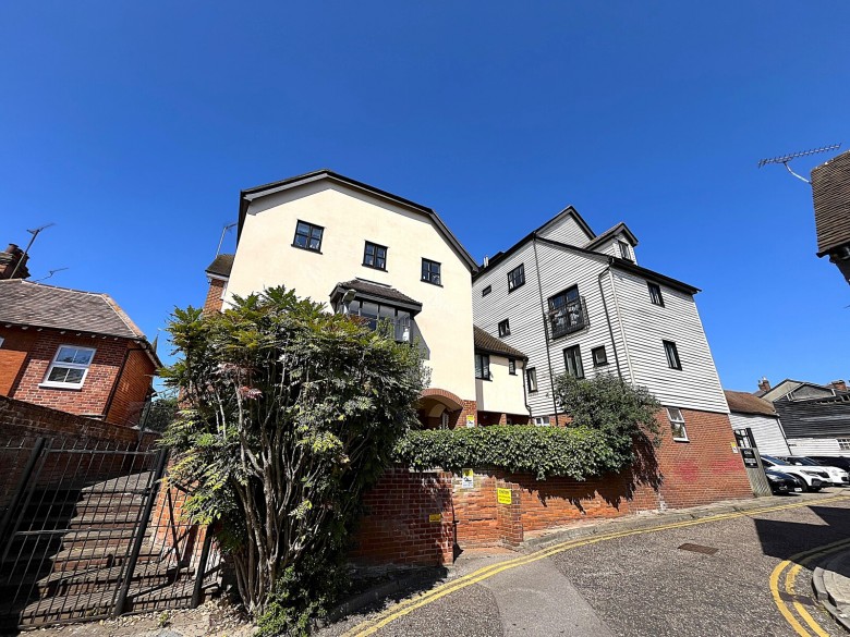 Click the photo for more details of New Street, Braintree, Essex