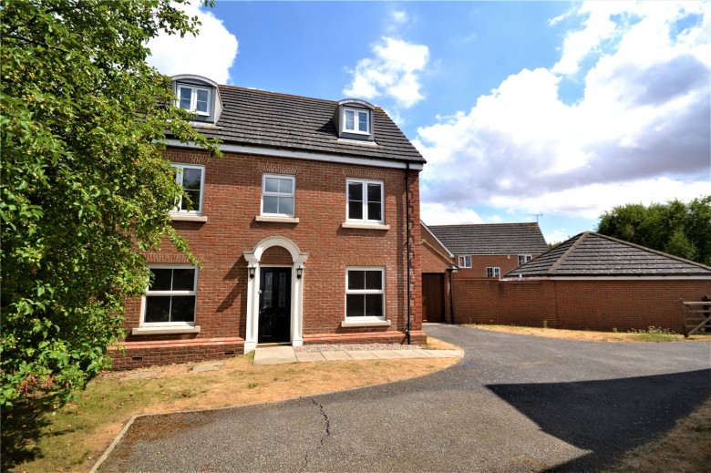 Click the photo for more details of Wainwright Avenue, Braintree, Essex