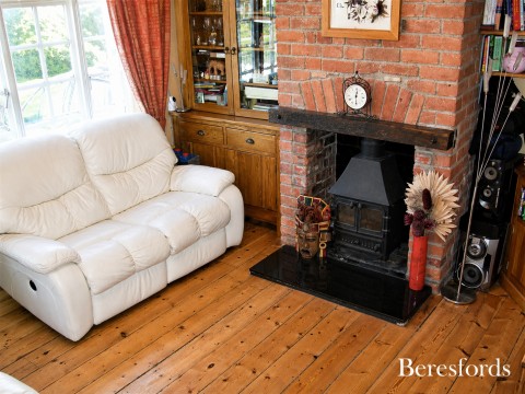 Click the photo for more details of Rayne, Braintree, Essex