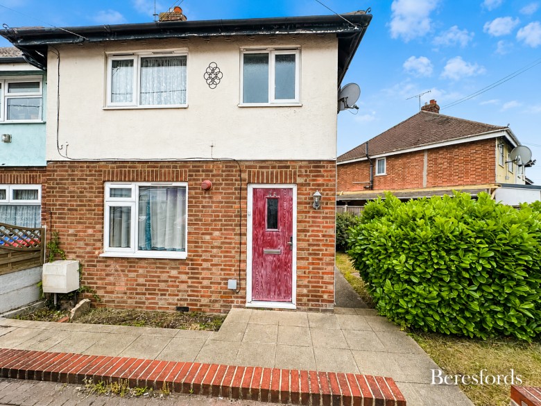 Click the photo for more details of Buckwoods Road, Braintree, Essex