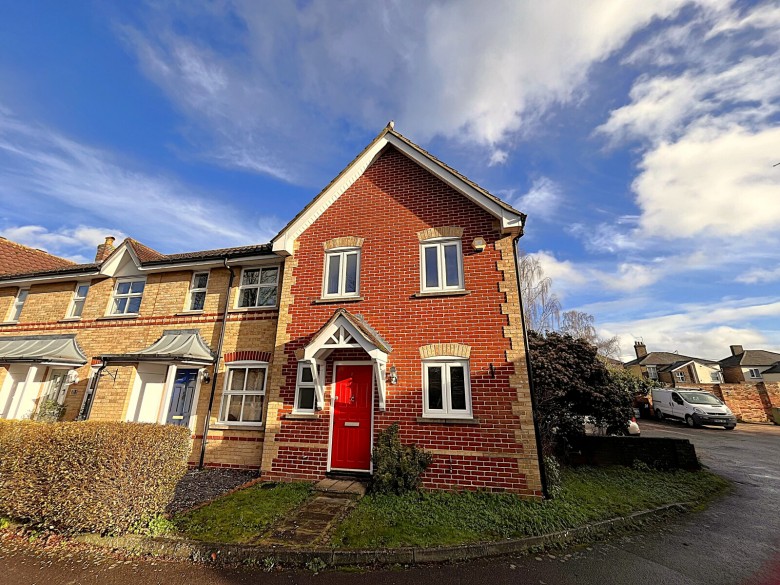 Click the photo for more details of Keeble Way, Braintree, Essex