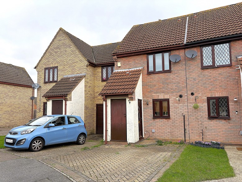 Click the photo for more details of Warley Close, Braintree, Essex
