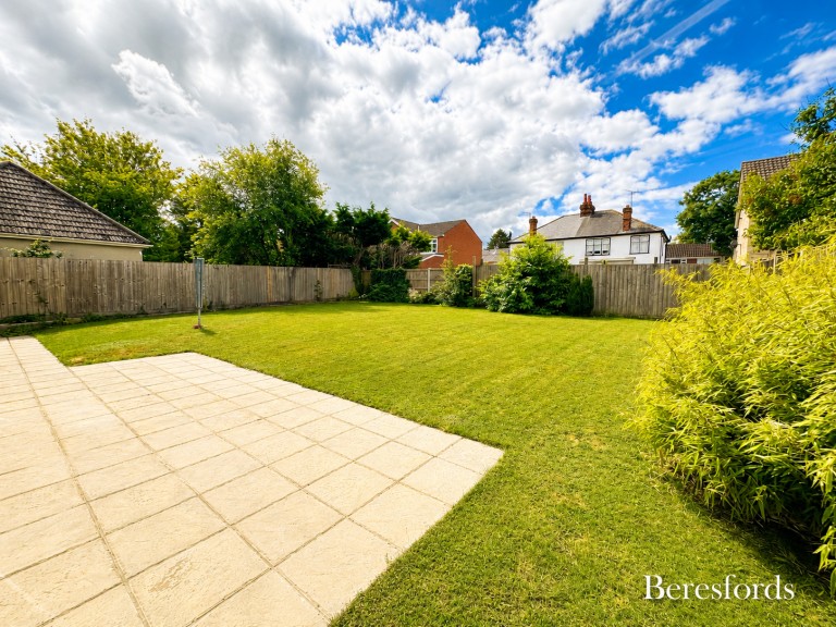 Images for Bois Hall Gardens, Halstead, Essex