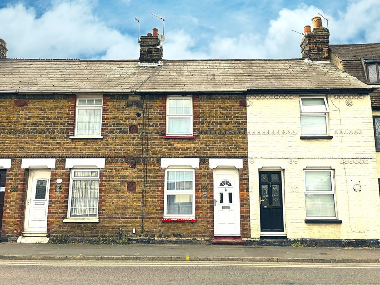 Click the photo for more details of Coggeshall Road, Braintree, Essex