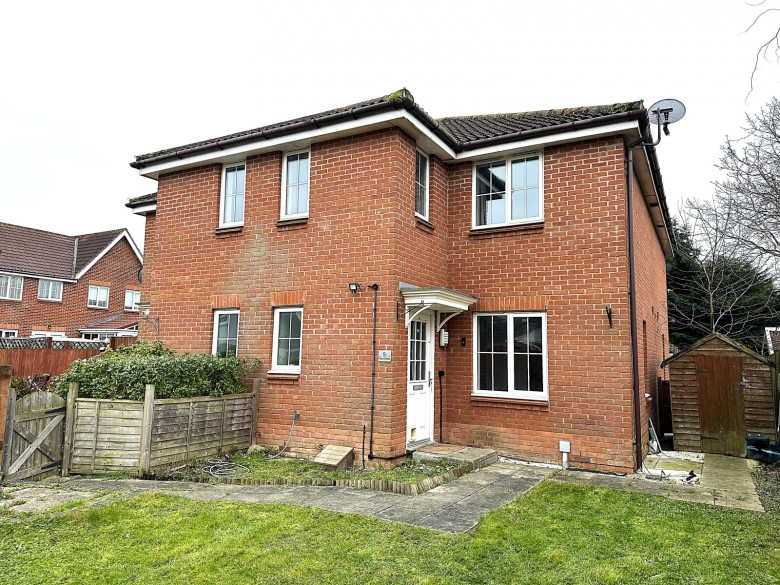 Click the photo for more details of Pearl Drive, Braintree, Essex