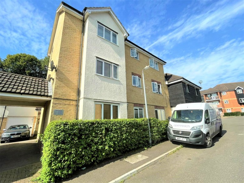 Click the photo for more details of Harris Green, Dunmow, Essex