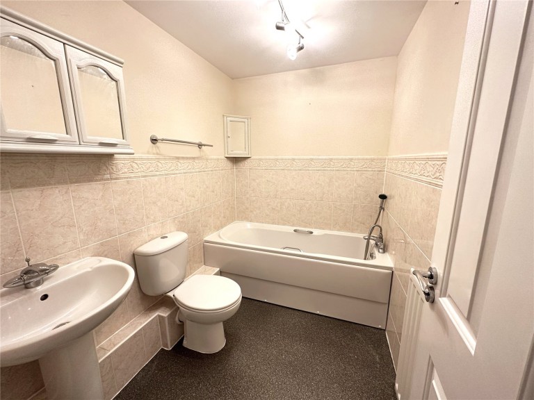 Images for Braiding Crescent, Braintree, Essex