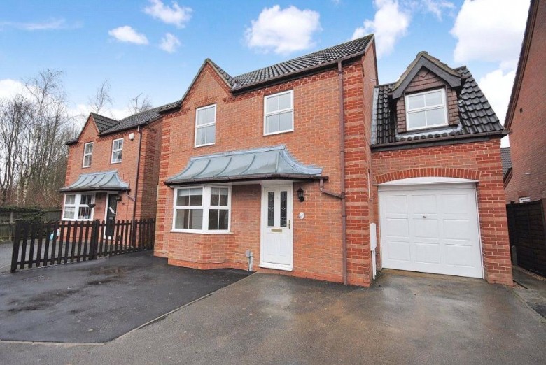Click the photo for more details of Primrose Close, Bishops Stortford, Hertfordshire