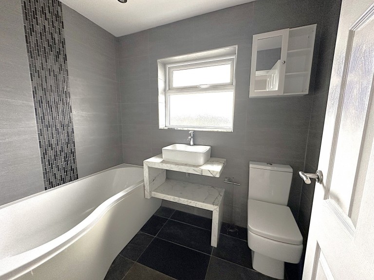 Images for Edinburgh Gardens, Braintree, Essex