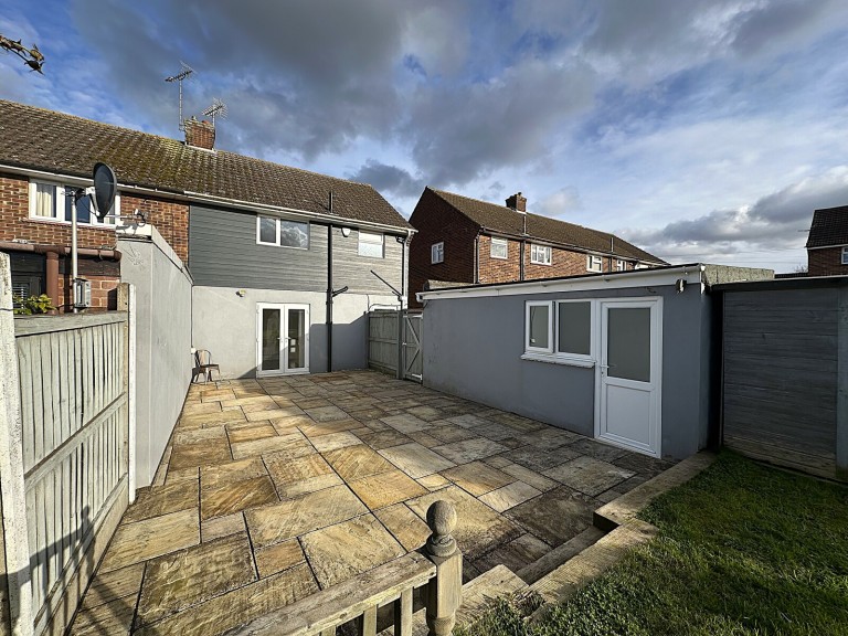 Images for Edinburgh Gardens, Braintree, Essex