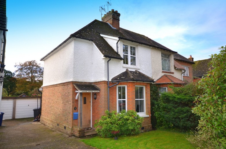 Click the photo for more details of Ockley Road, Ewhurst, GU6