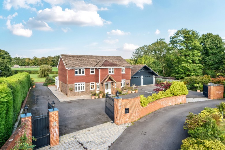 Click the photo for more details of Horsham Road, Walliswood, Surrey