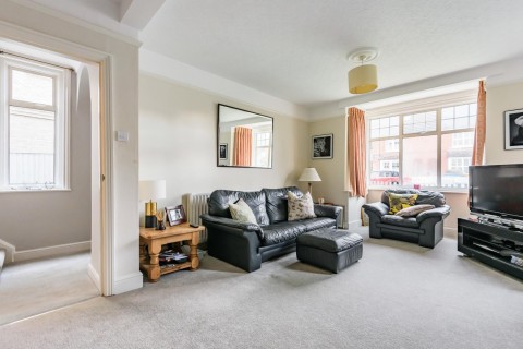 Click the photo for more details of 54 Mead Road, Cranleigh, GU6