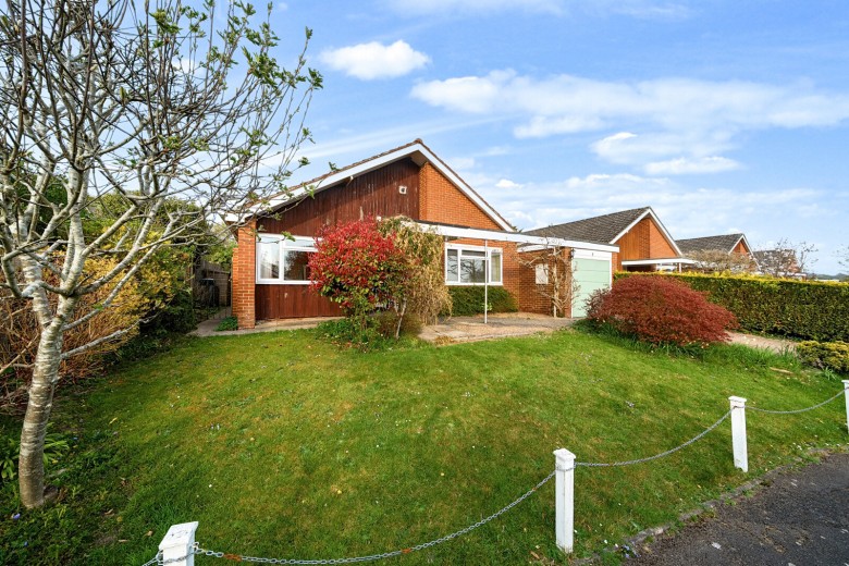 Click the photo for more details of Butt Close, Cranleigh, GU6