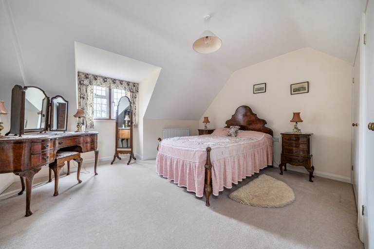 Images for Mayes Green, Ockley, Dorking, Surrey