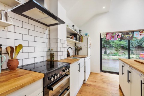Click the photo for more details of Sweetwater Lane, Shamley Green, GU5