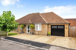 Images for Mount Close, Ewhurst, GU6