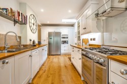 Images for Mount Close, Ewhurst, GU6