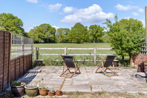 Click the photo for more details of The Green, Dunsfold, GU8