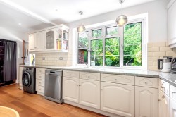 Images for White Thorn Cottages, Guildford Road, Cranleigh, GU6