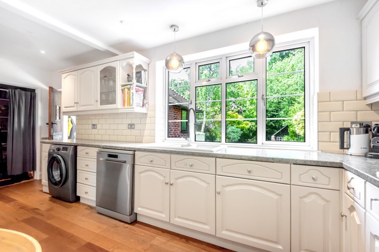 Images for White Thorn Cottages, Guildford Road, Cranleigh, GU6