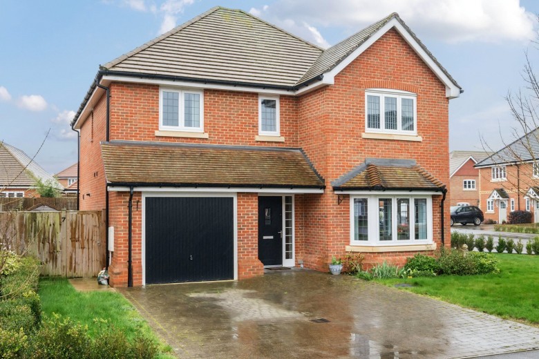Click the photo for more details of Nursery Green, Loxwood, RH14