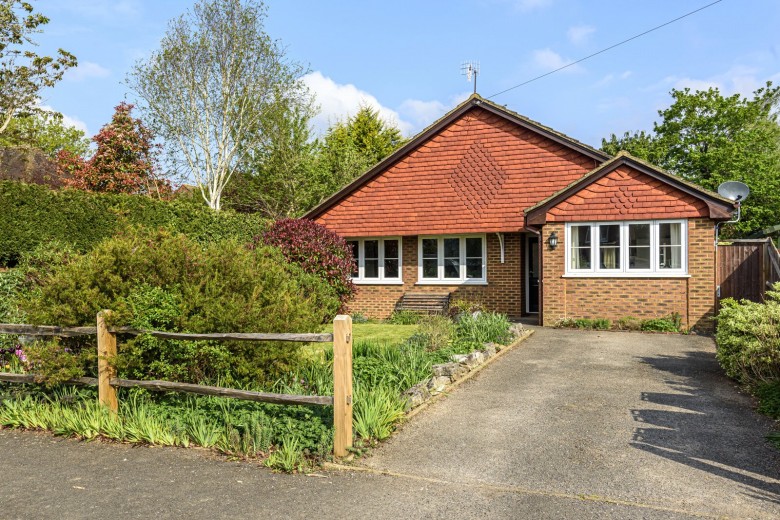 Click the photo for more details of The Drive, Cranleigh, GU6