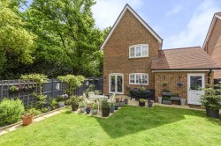 Images for Rowan Grove, Cranleigh, GU6