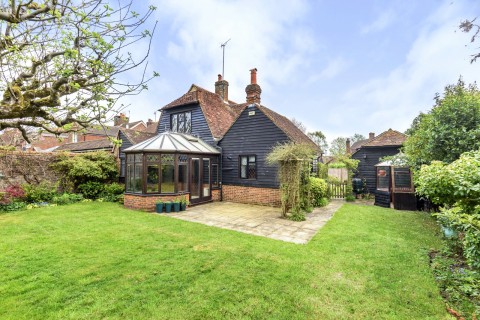 Click the photo for more details of The Common, Cranleigh, GU6