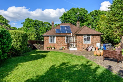 Click the photo for more details of Horsham Road, Alfold, Cranleigh, GU6