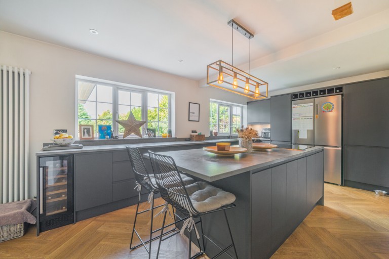 Images for Wanborough Lane, Cranleigh, Surrey