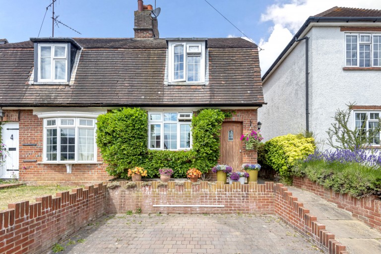 Images for Horseshoe Lane, Cranleigh, GU6