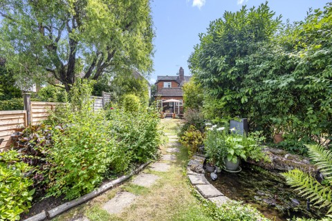 Click the photo for more details of Horseshoe Lane, Cranleigh, GU6
