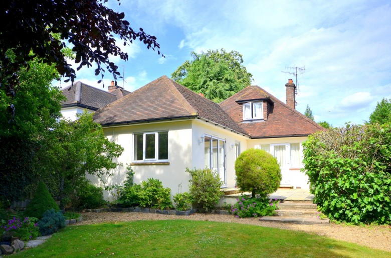 Click the photo for more details of Guildford Road, Shamley Green, GU5