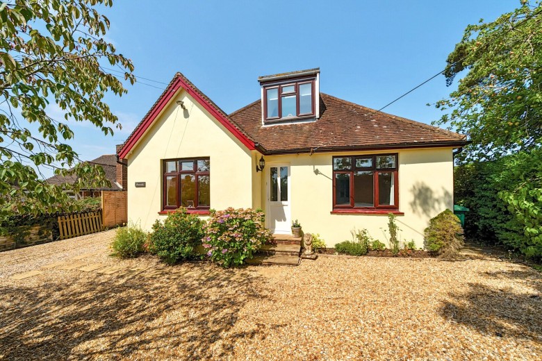 Click the photo for more details of Oakhurst Lane, Loxwood, RH14