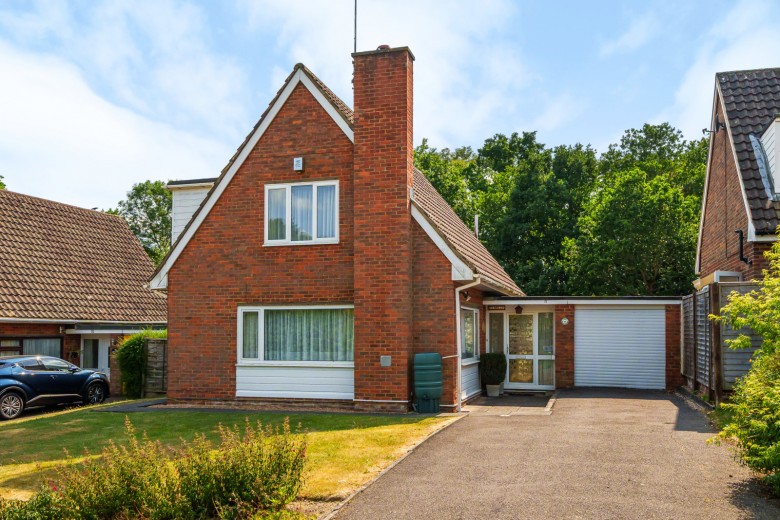 Click the photo for more details of Bridge Road, Rudgwick, RH12