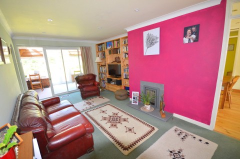 Click the photo for more details of Summerlands, Cranleigh, GU6