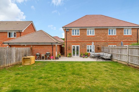 Click the photo for more details of Nursery Green, Loxwood, RH14