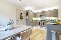 Images for Gratton Chase, Dunsfold, GU8