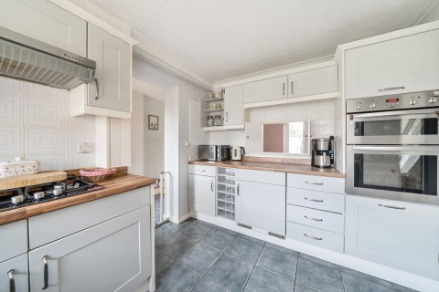 Click the photo for more details of Sweetwater Close, Shamley Green, GU5