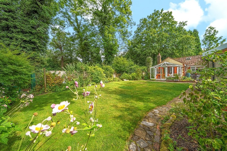 Click the photo for more details of Horsham Road, Walliswood, RH5