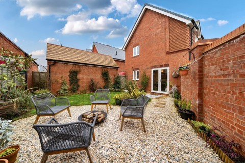 Click the photo for more details of New Bridge Road, Cranleigh, GU6