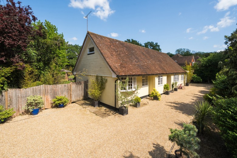 Click the photo for more details of Wanborough Lane, Cranleigh, Surrey
