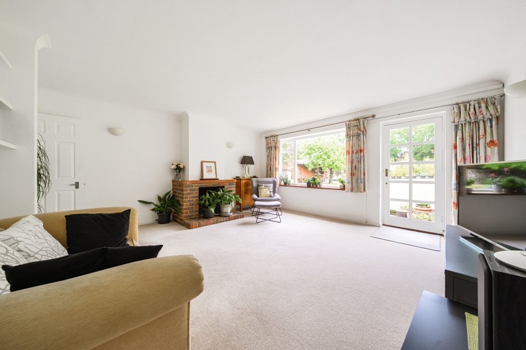 Images for Wanborough Lane, Cranleigh, Surrey