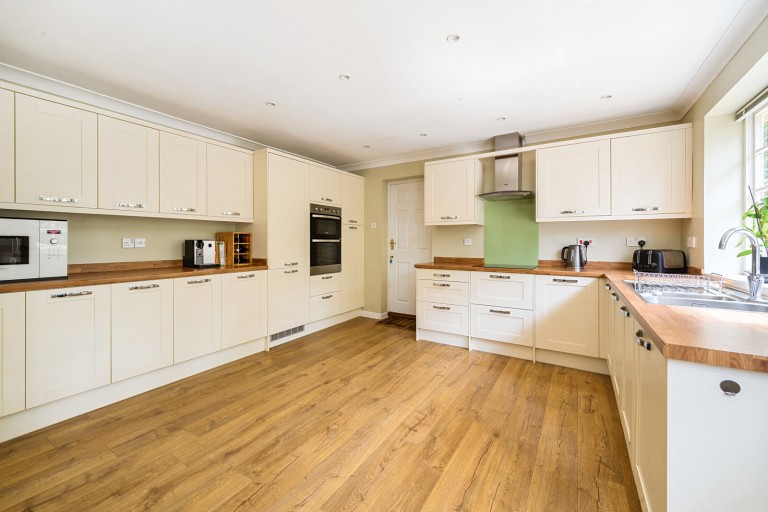 Images for Wanborough Lane, Cranleigh, Surrey