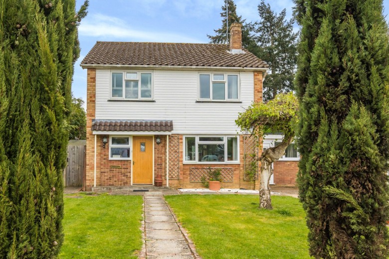 Click the photo for more details of Barnfield, Cranleigh, GU6