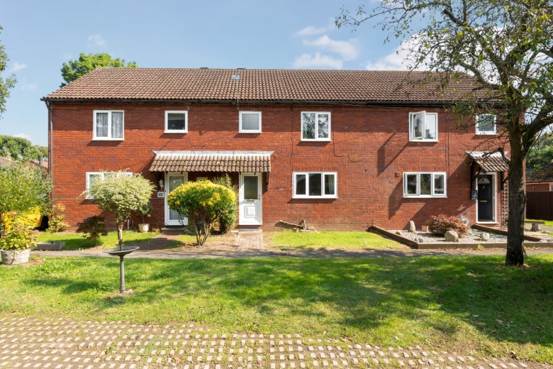 Click the photo for more details of Griggs Meadow, Dunsfold, GU8