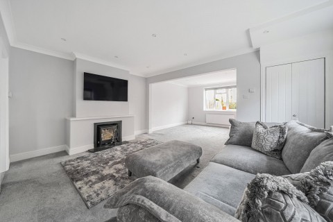 Click the photo for more details of Horsham Road, Ellens Green, RH12