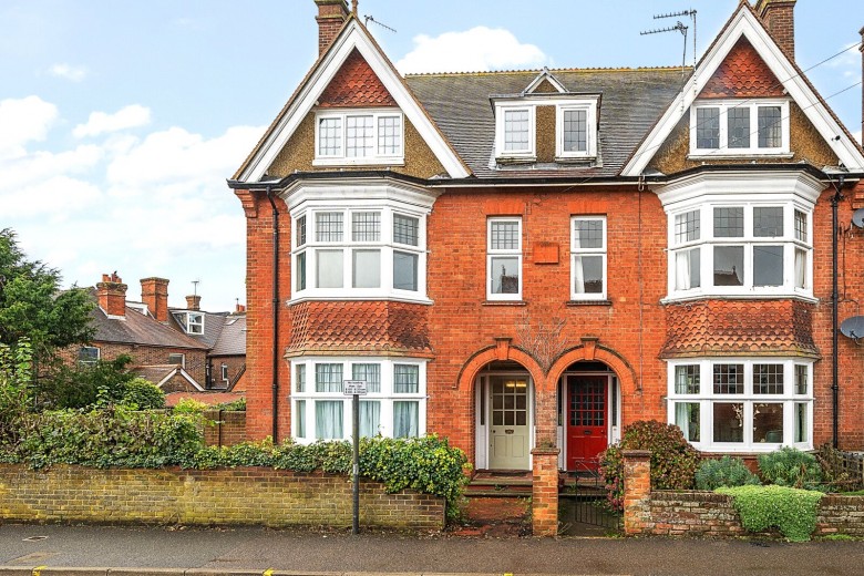 Click the photo for more details of Rowland Road, Cranleigh, GU6