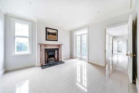 Click the photo for more details of Rowland Road, Cranleigh, GU6